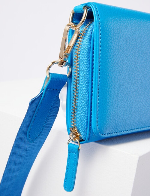 Whistle Accessories Georgie Crossbody Bag, Blue product photo View 04 L
