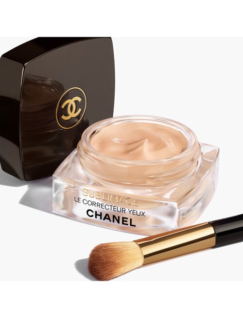 CHANEL SUBLIMAGE LE CORRECTEUR YEUX Radiance-Generating Care Concealer product photo View 02 L