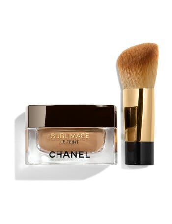 CHANEL SUBLIMAGE LE TEINT Ultimate Radiance-Generating Cream Foundation product photo