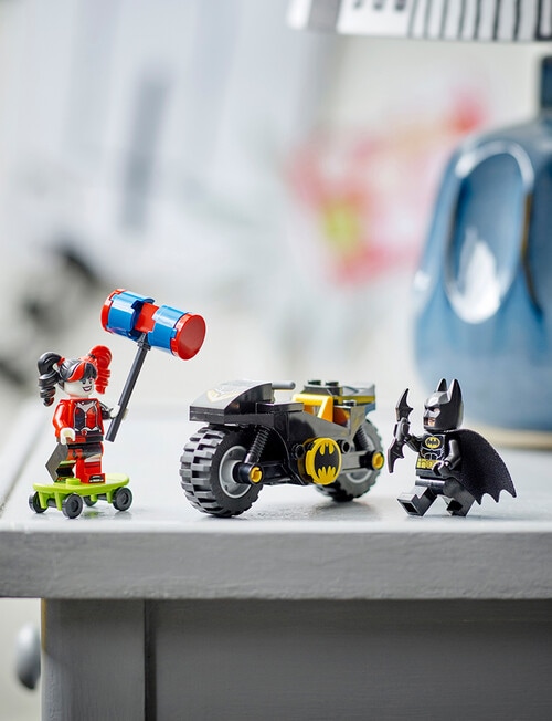 LEGO Superheroes Batman Versus Harley Quinn, 76220 product photo View 09 L