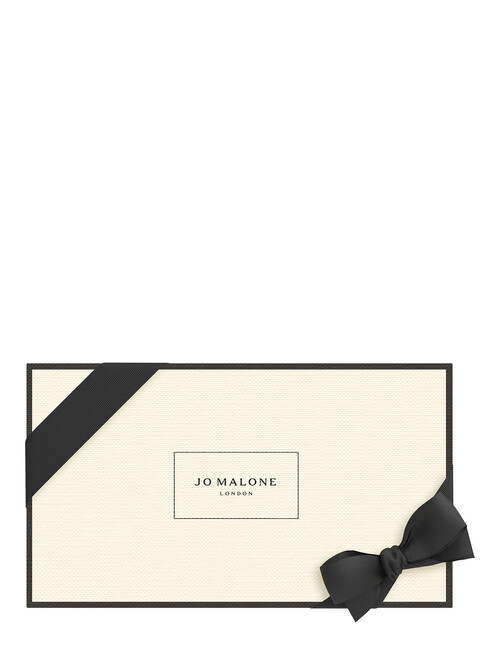 Jo Malone London Travel Candle Trio Gift Set product photo View 02 L