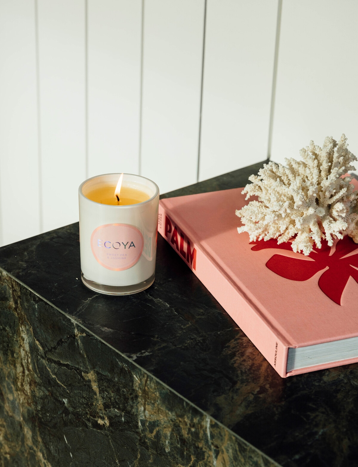 Ecoya Sweet Pea & Jasmine Metro Candle, 270g Candles & Home Fragrance