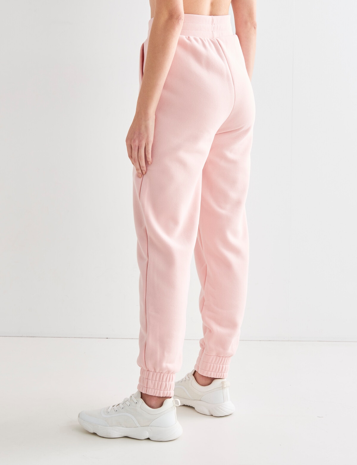 Puma Essential Embroidery Trackpant, Rose Dust - Activewear