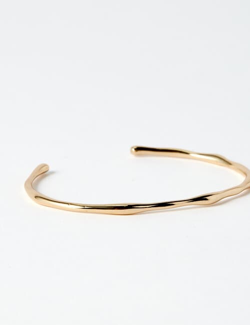 Whistle Accessories Twist Cuff, Imitation Gold product photo View 03 L