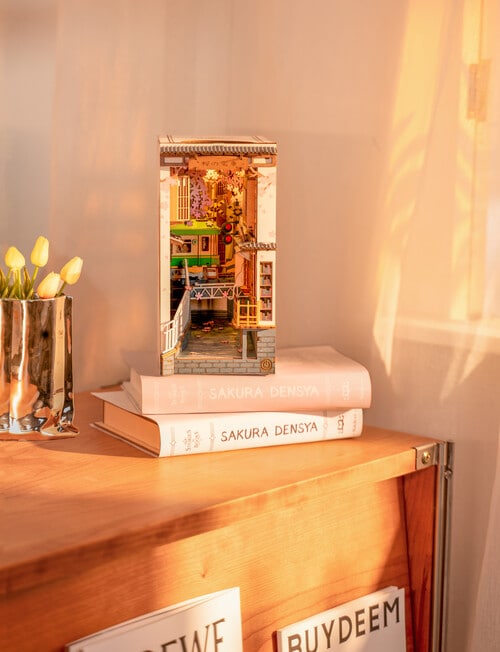 Rolife Sakura Densya DIY Book Nook, TGB01 product photo View 03 L