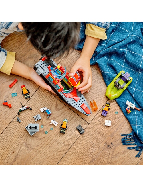 LEGO City Fire Rescue Boat, 60373 product photo View 09 L