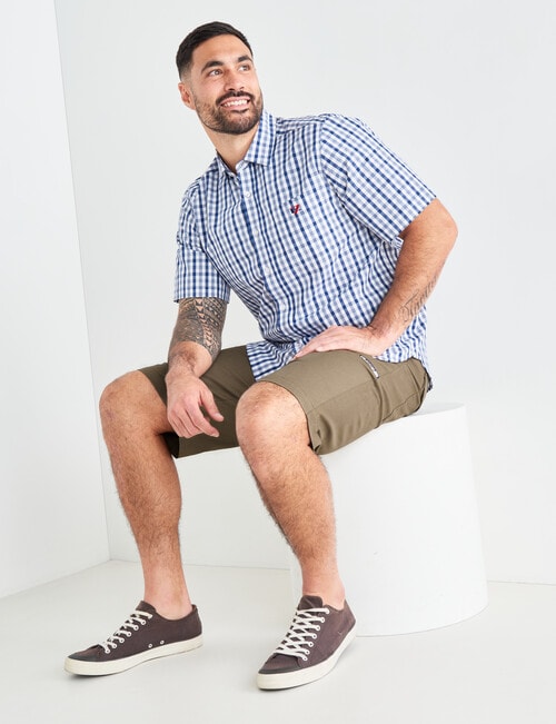 Line 7 Brizo Cargo Pocket Short, Taupe product photo View 03 L