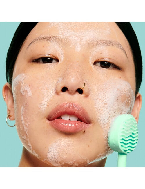 benefit All-in-One Mask Wand product photo View 02 L