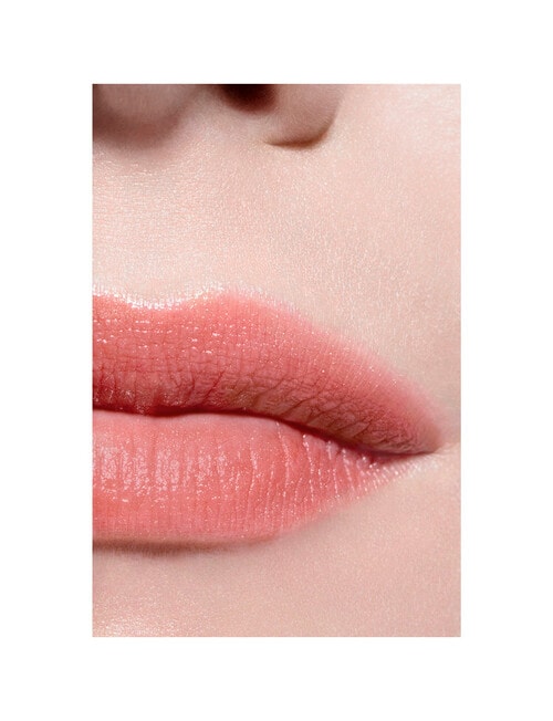 CHANEL ROUGE COCO BAUME A Hydrating Tinted Lip Balm That Offers Buildable Colour For Better-Looking Lips, Day After Day product photo View 05 L
