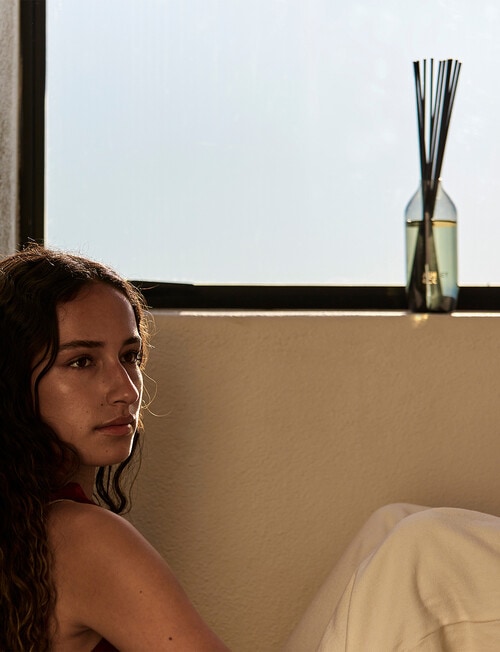 Ashley & Co Home Perfume Reed Diffuser, Tui & Kahili, 250ml product photo View 02 L