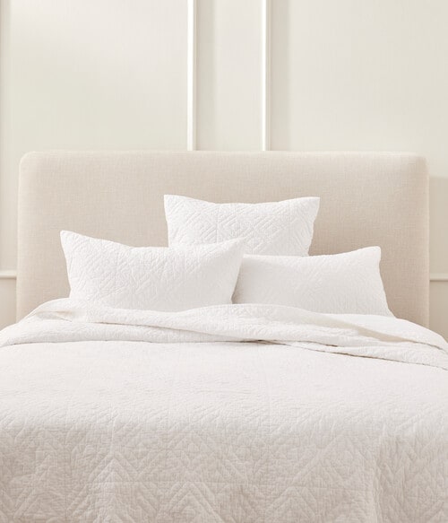 Kate Reed Gigi Coverlet, White product photo View 02 L