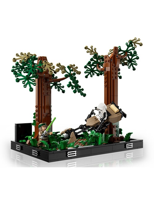 LEGO Star Wars Endor Speeder Chase Diorama, 75353 product photo View 04 L