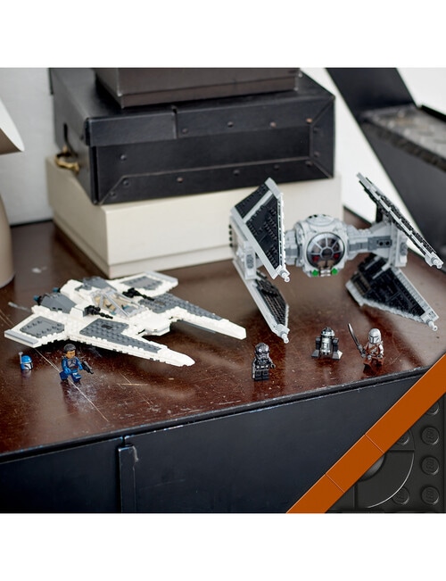 LEGO Star Wars Mandalorian Fang Fighter vs. TIE Interceptor, 75348 product photo View 04 L
