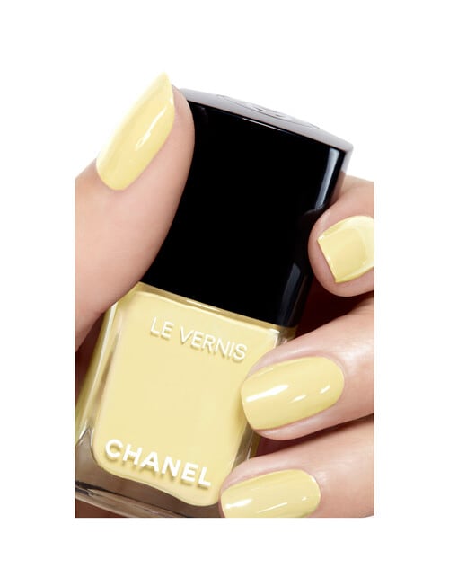 CHANEL LE VERNIS Longwear Nail Colour product photo View 02 L