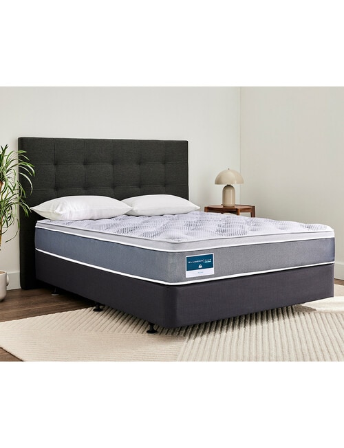 Slumber Time Plush Bedset product photo