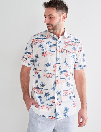 Chisel Island Print Short Sleeve Shirt, White product photo