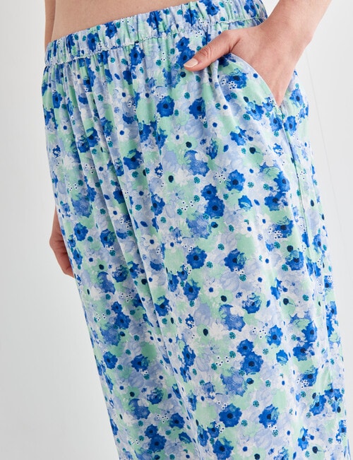 Whistle Sleep Floral Crop Pant, Blue product photo View 04 L