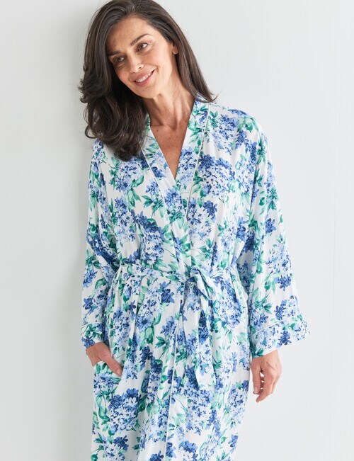 Ruby & Bloom Hydrangea Robe, Blue, 1020 Robes