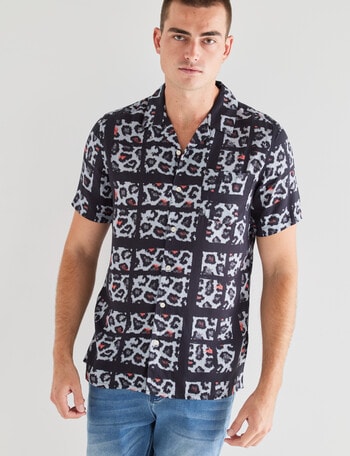 Tarnish Leopard Short Sleeve Shirt, Black product photo