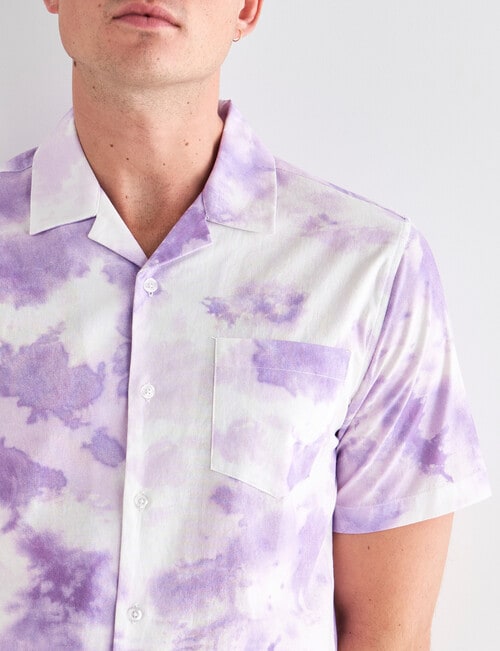 Tarnish Tie Dye Short Sleeve Shirt, Purple & White product photo View 04 L