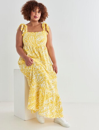 Studio Curve Seersucker Dress, Yellow Print product photo