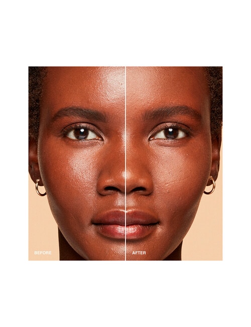 Bobbi Brown Sheer Finish Pressed Powder product photo View 03 L