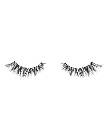 Catrice Faked Everyday Natural Lashes product photo