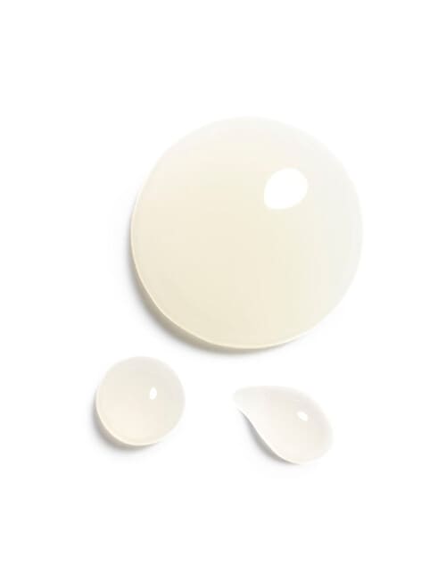 CHANEL N&deg;1 DE CHANEL REVITALIZING SERUM Smooths and Provides Radiance, For Younger-Looking Skin 100ml product photo View 08 L