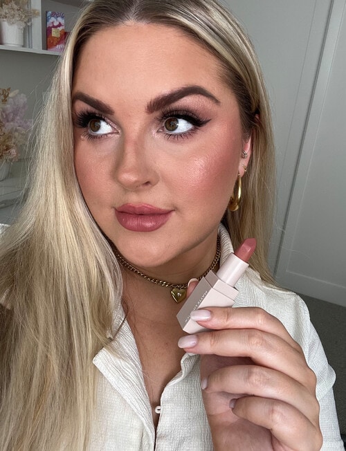 xoBeauty Matte Lipstick product photo View 02 L