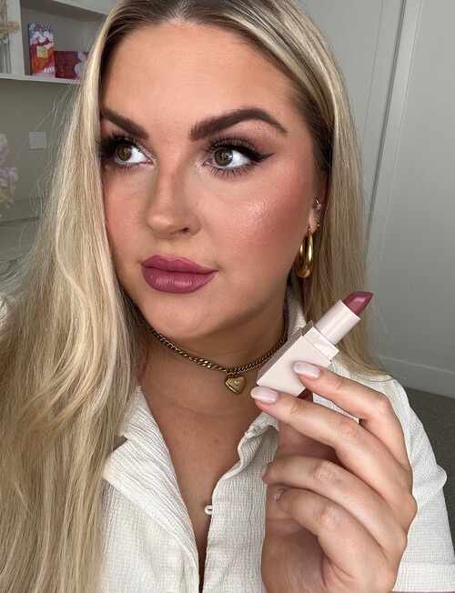 xoBeauty Matte Lipstick product photo View 03 L