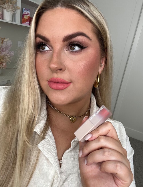 xoBeauty Matte Lipstick product photo View 02 L