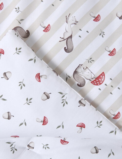 Teeny Weeny Reversible Quilt, Acorns product photo View 02 L