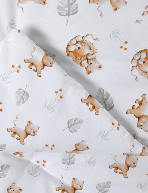 Teeny Weeny Reversible Quilt, Little Lion product photo View 03 L