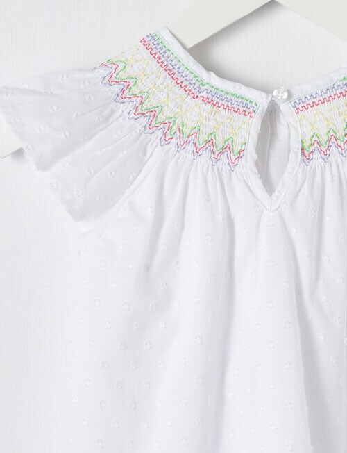 Mac & Ellie Embroidered Neck Flutter Sleeve Top, White product photo View 02 L