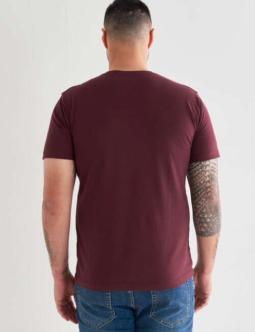 Chisel Ultimate Crew Tee, Burgundy product photo View 02 L