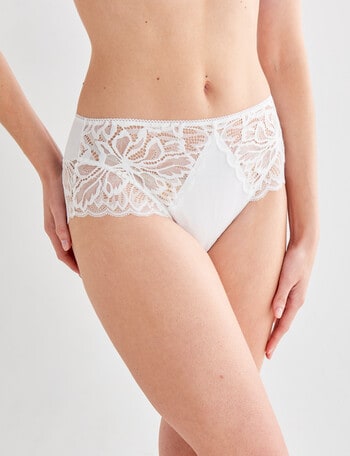 Lyric Sienna Lace Full Brief, White, 8-18 product photo
