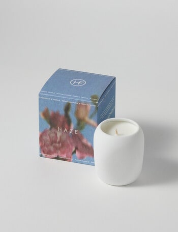 Home Fusion Haze Velvet Magnolia & Vanilla Candle product photo