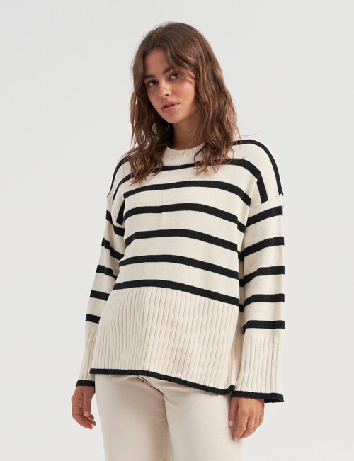 ONLY Hella Long Sleeve Loose Striped Round Neck Knit Jumper, Birch Black product photo View 02 L