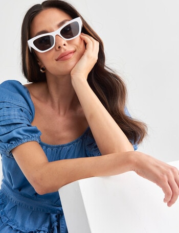 Whistle Accessories Sammy Sunglasses, White product photo