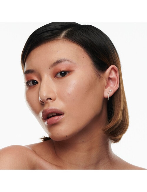 MAC Studio Radiance Serum-Powered Foundation product photo View 03 L