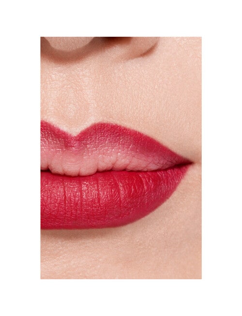 CHANEL LE CRAYON L&Egrave;VRES LONGWEAR LIP PENCIL product photo View 05 L