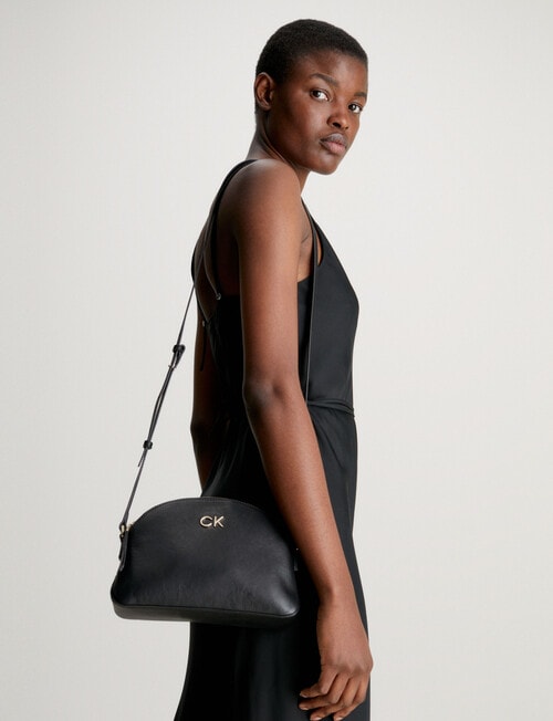 Calvin Klein Re-Lock Seasonal Crossbody Bag Md, Black product photo View 04 L