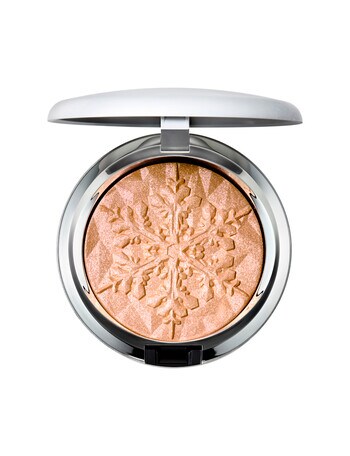 MAC Extra Dimension Skinfinish Gleamscape Limited Edition product photo