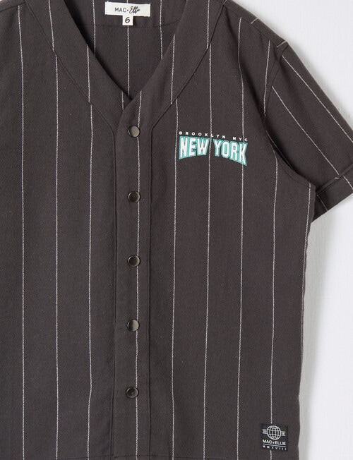 Mac & Ellie Short Sleeve Stripe Baseball Shirt, Charcoal product photo View 03 L