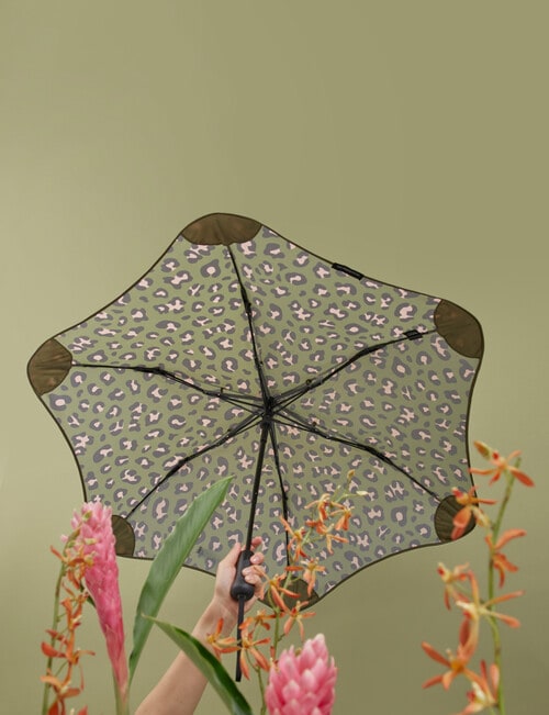 Blunt Metro Leopard Umbrella, Jungle product photo View 02 L