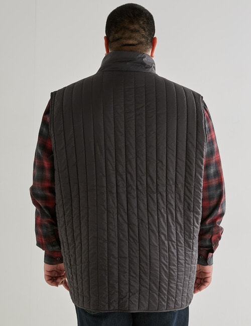 Tarnish King Size Lite Puffer Vest, Black product photo View 02 L