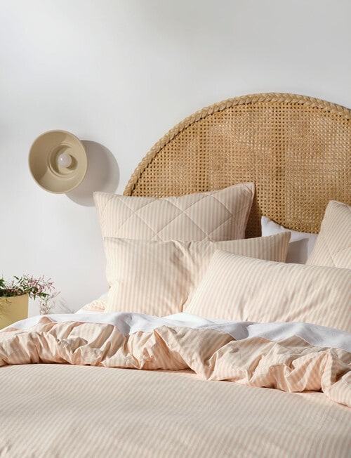 Linen House Pedro Duvet Cover Set, Peony product photo View 02 L