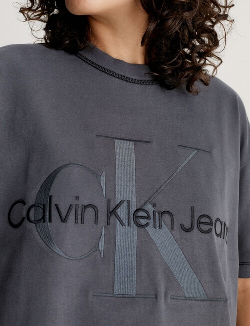 Calvin Klein Hero Monologo Boyfriend T-Shirt, Black product photo View 03 L