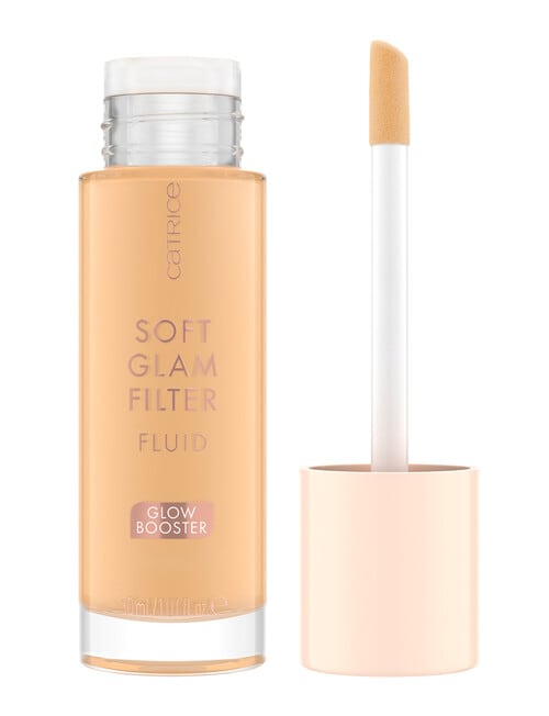 Catrice Soft Glam Filter Fluid product photo