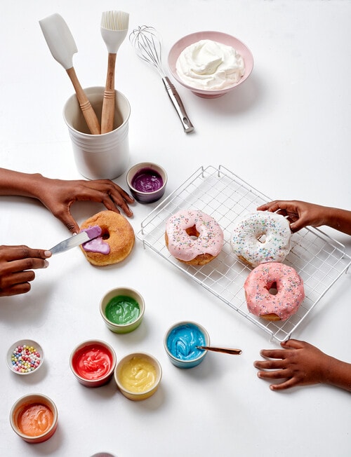 Le Creuset Mini Ramekins, Rainbow, Set of 6 product photo View 04 L